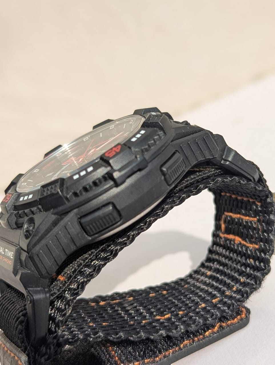 Founce Dual Time Analog-Digital Sport Watch - Red Accents